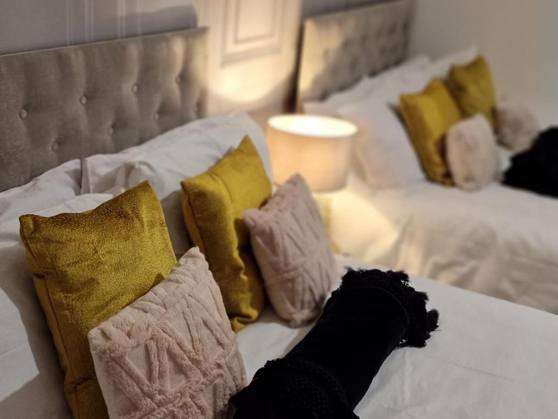 Shm Stays Leicester. Newly Renovated!! 15 Min Drive From City Centre, University. 9 Min Drive To Leicester City Stadium, 5 Min Drive To M1 & M69. 2 Min Walk To Bus Stop. Extérieur photo