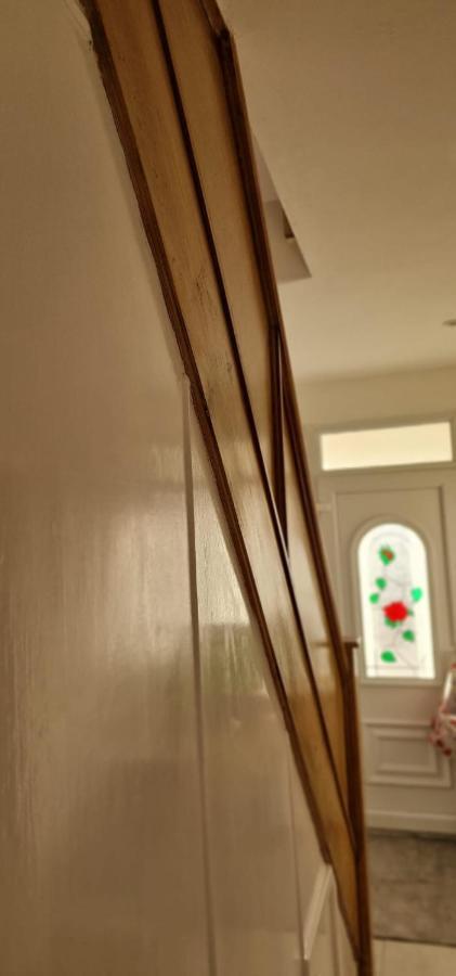 Shm Stays Leicester. Newly Renovated!! 15 Min Drive From City Centre, University. 9 Min Drive To Leicester City Stadium, 5 Min Drive To M1 & M69. 2 Min Walk To Bus Stop. Extérieur photo