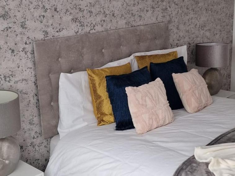 Shm Stays Leicester. Newly Renovated!! 15 Min Drive From City Centre, University. 9 Min Drive To Leicester City Stadium, 5 Min Drive To M1 & M69. 2 Min Walk To Bus Stop. Extérieur photo